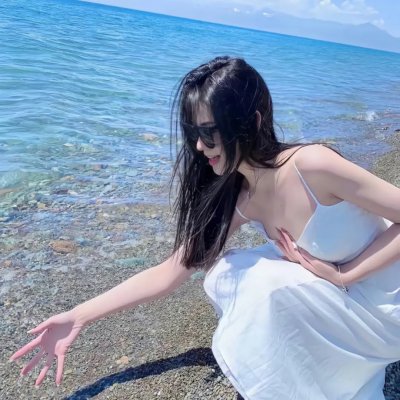 橙色女孩